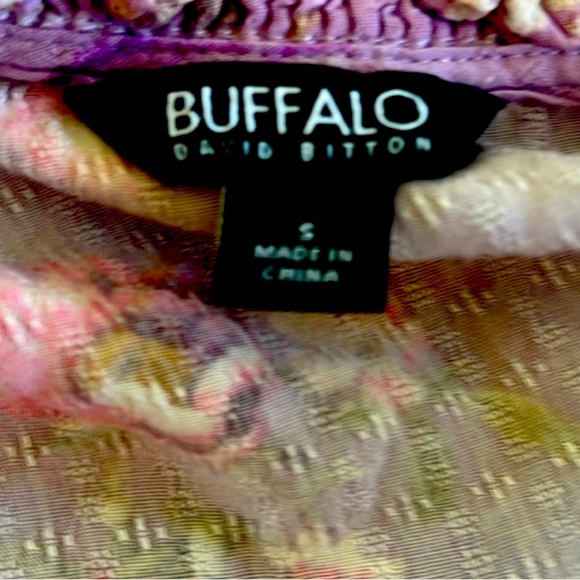 BUFFALO DAVID BITTON 🌻Floral lavender Blouse - Picture 3 of 7